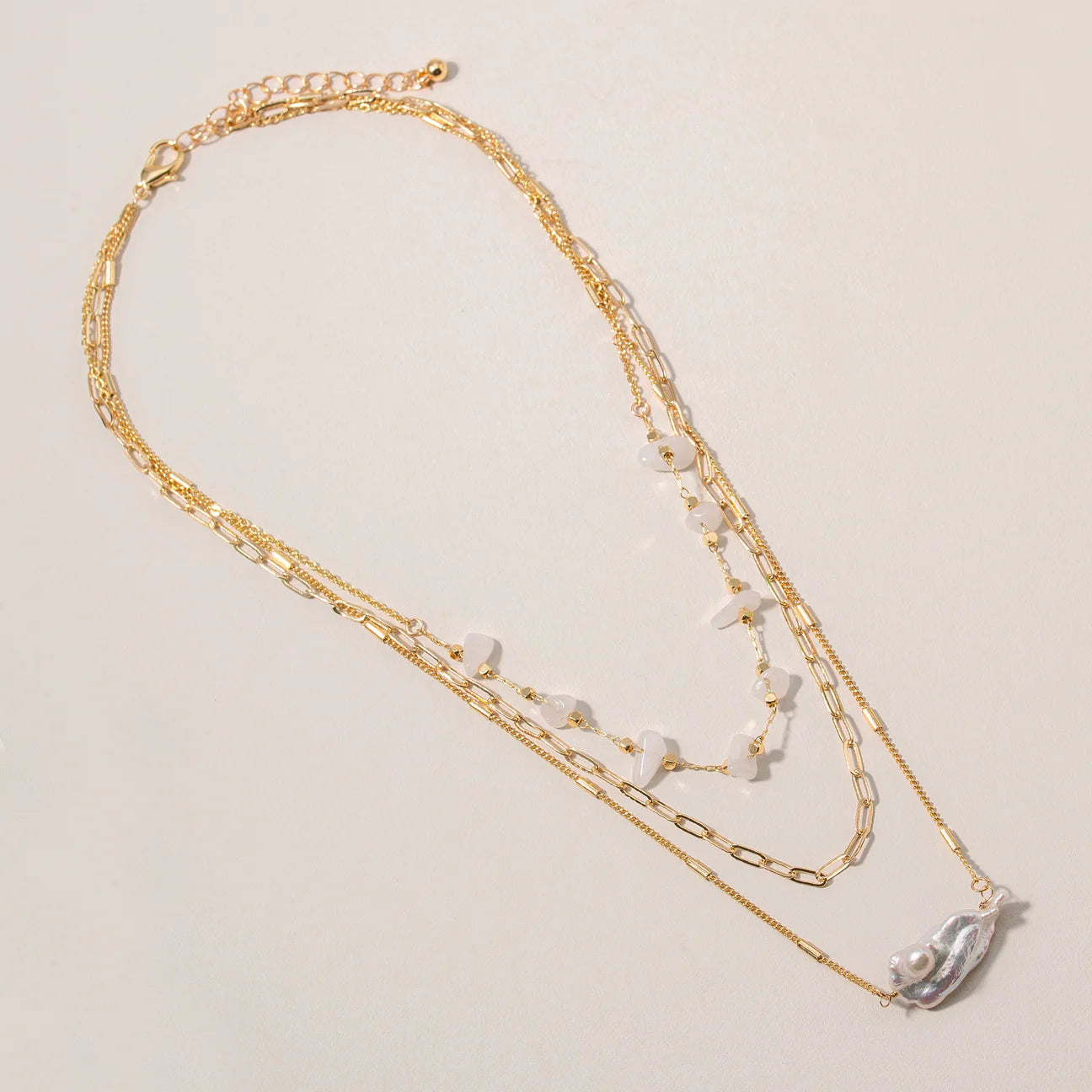 ‘LOTTIE’ Necklace - White